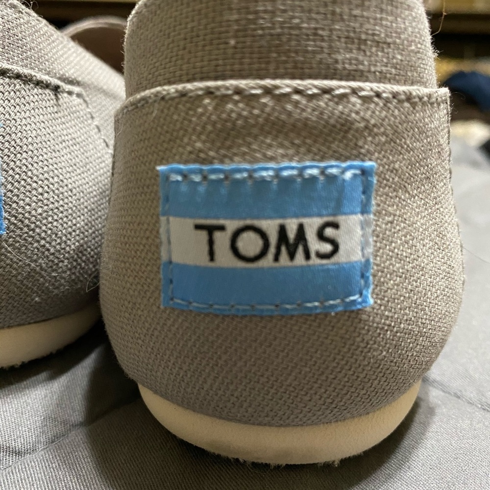 Classic Gray TOMS